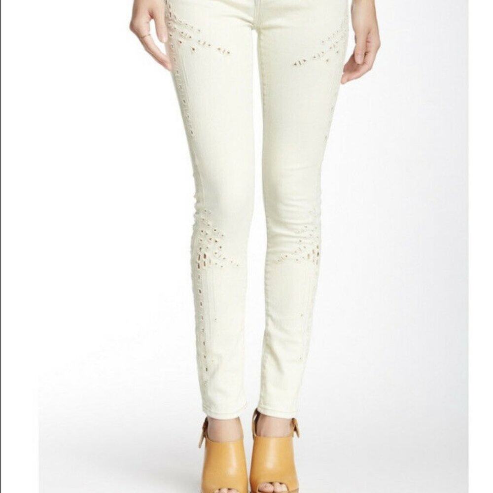 BLANK NYC Skinny Classique Eyelet‎ Acid Wash Jeans size 10